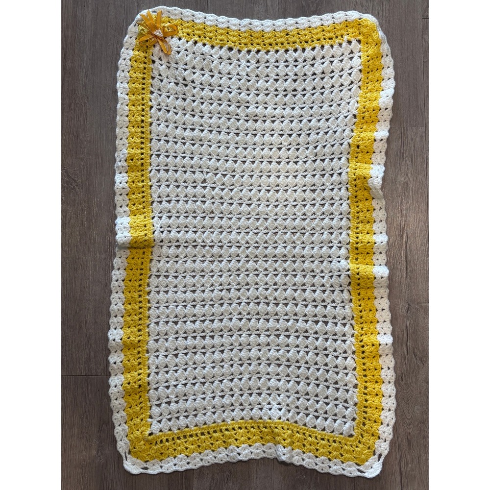 Handmade Crochet Baby Blanket White Yellow Shell Stitch Ribbon Bow 39x21 - Picture 2 of 3